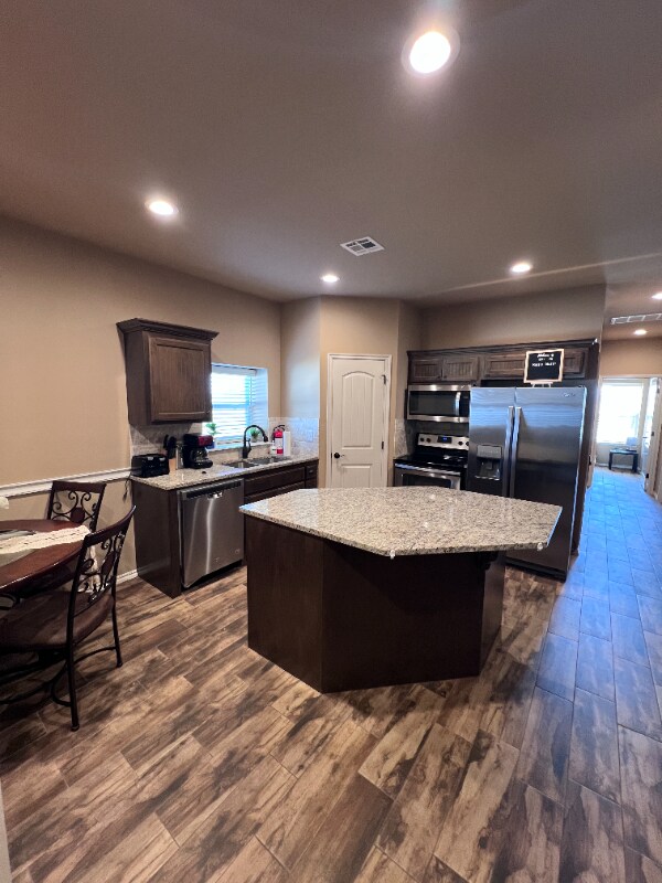 Foto del edificio - 35027 E 151st St S