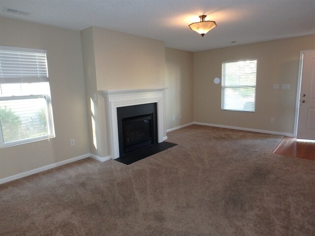Foto del edificio - 78 Brookhaven Drive