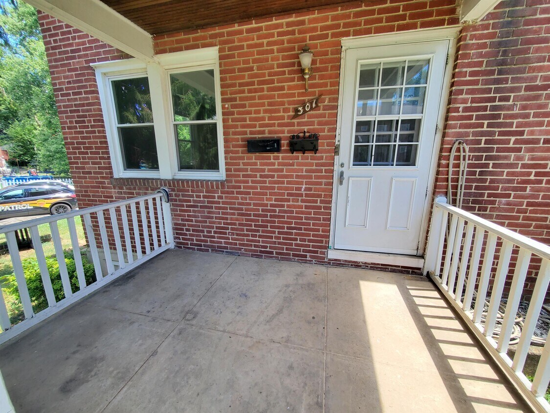 301 Westowne Rd, Baltimore, MD 21229 House Rental in Baltimore, MD