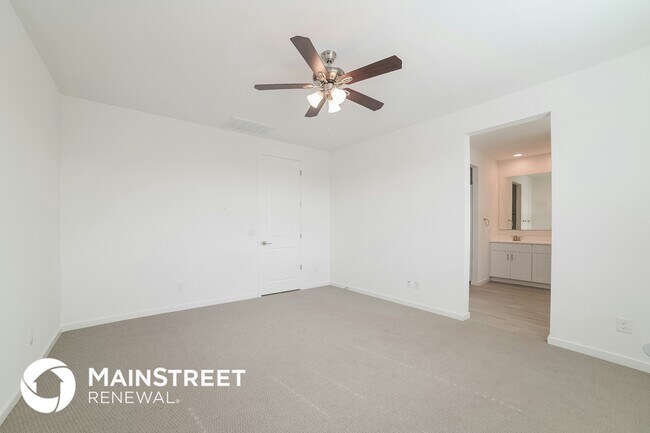 Foto del edificio - 10920 S 55th Ln