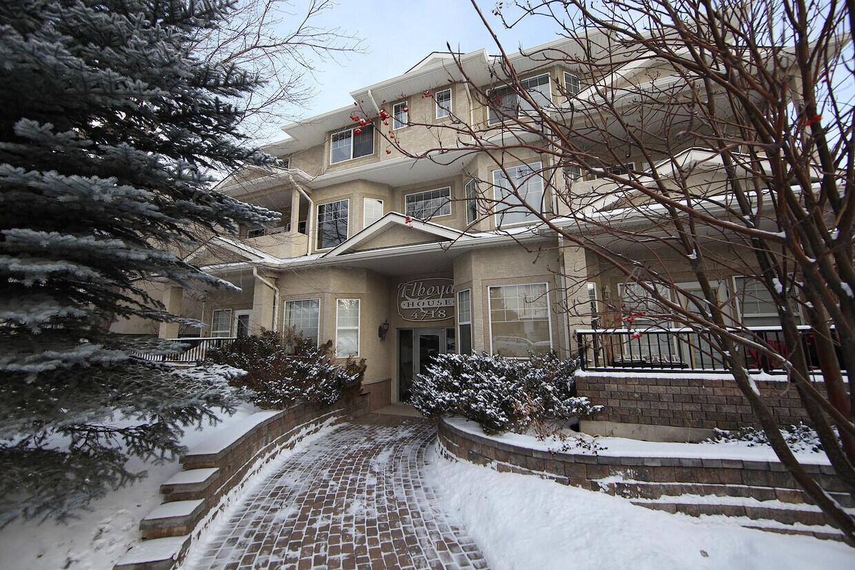 Photo principale - Stanley Park/Elboya - 2 Bdrm/2 Bath, 2 Lev...