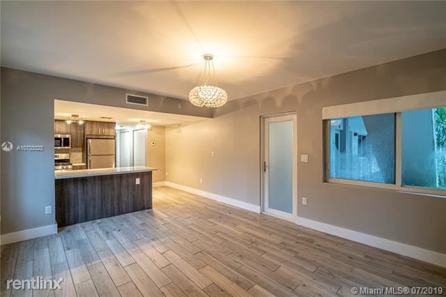 Foto del edificio - 1 br, 1 bath  - 942 Lenox Ave Apt 9