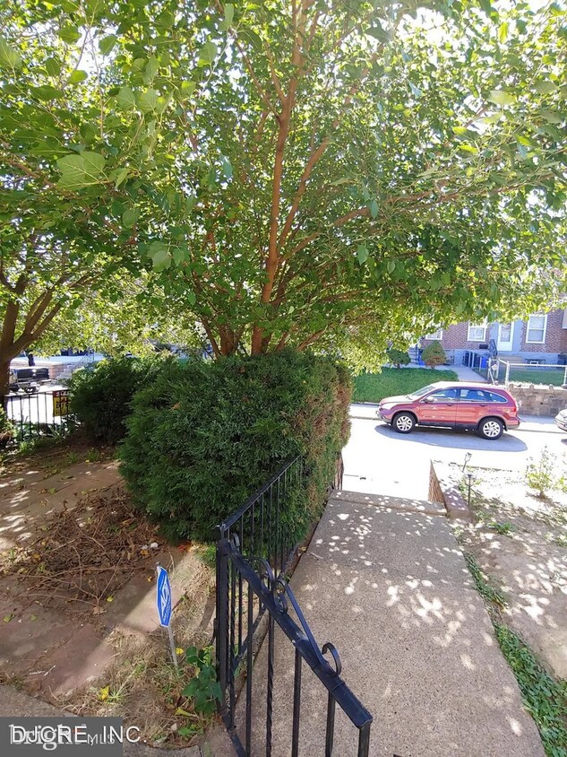 Foto del edificio - 3 br, 1 bath House - 639 Anchor Street