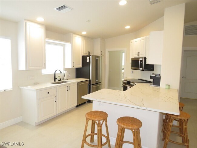 Building Photo - 4191 St George Ln