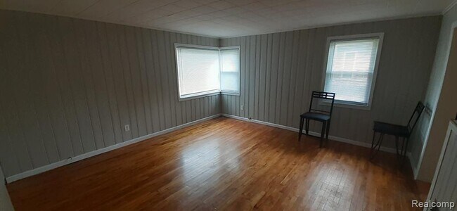 Building Photo - 4914 Gertrude St