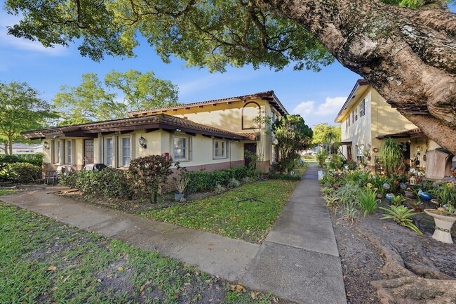 Photo - 8811 NW 28th Dr Apartment