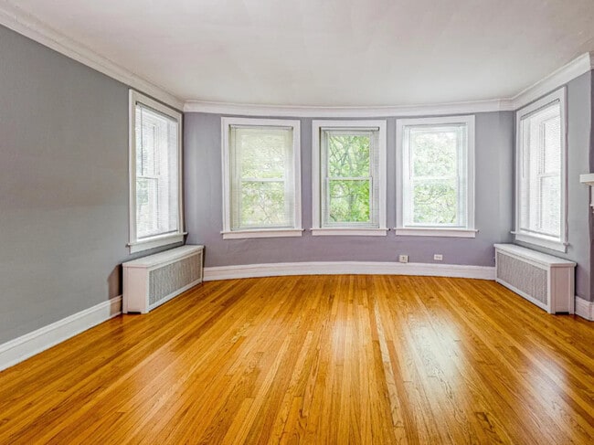 Building Photo - 8227 S Maryland Ave