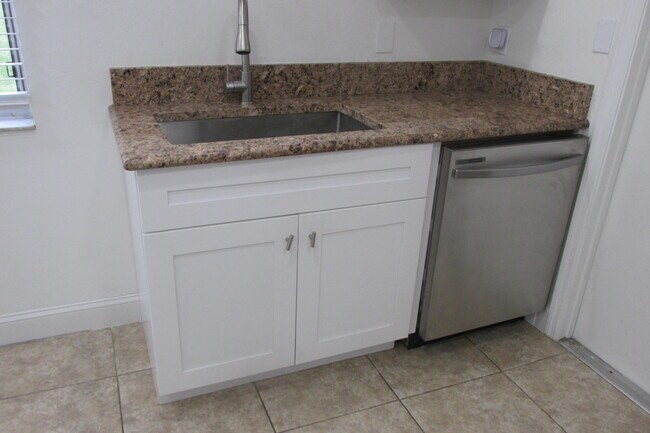 Foto del edificio - 837 SW Belmont Cir