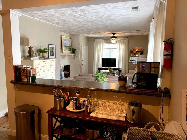 Foto del edificio - 2105 English Village Ln