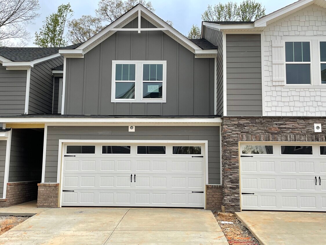 Primary Photo - 1010 Maltby St