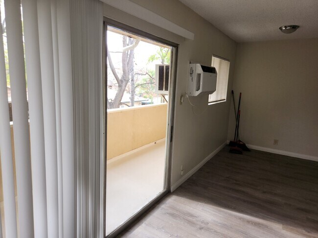 Foto del edificio - 174 N Mar Vista Ave