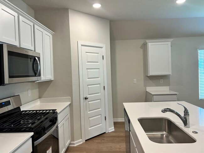 Building Photo - 2513 Tracy’s Mnr