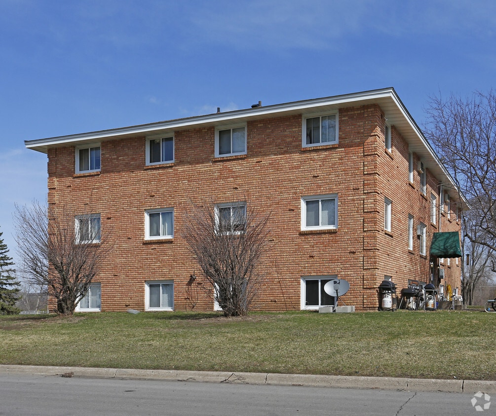 Building Photo - 321 Harrison St S