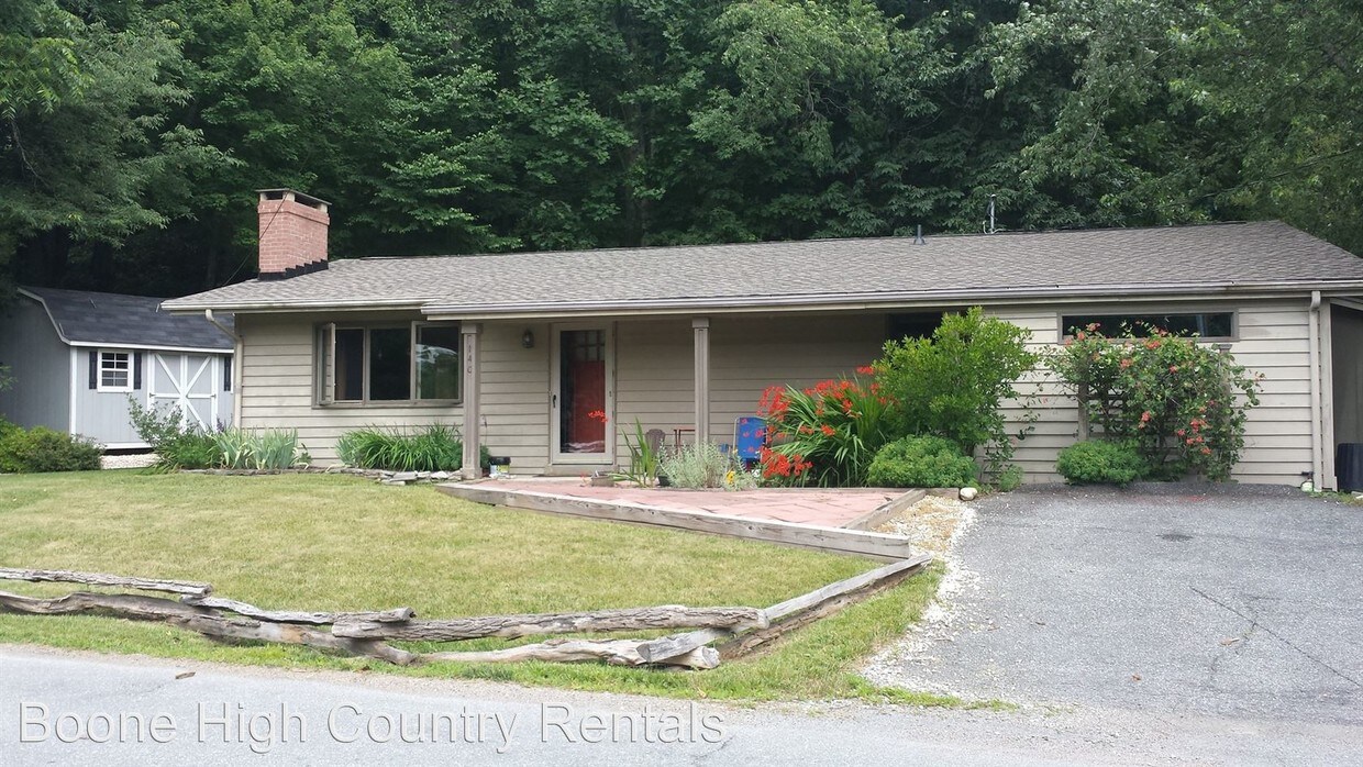 140 Poplar Smt, Boone, NC 28607 House Rental in Boone, NC
