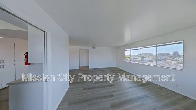 Building Photo - 7580 Cathedral Oaks Rd