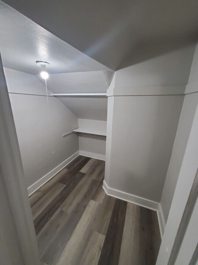 Foto del edificio - 2533-2535 N 49th St. (Duplex)