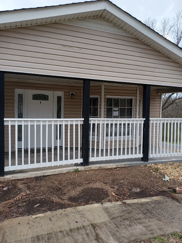 Primary Photo - 735 Sugar Valley Rd SW