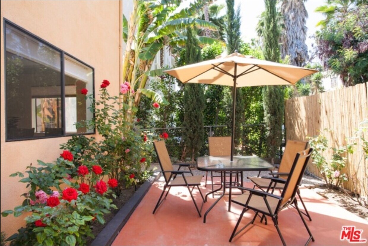 Foto principal - 910 North Vendome Street
