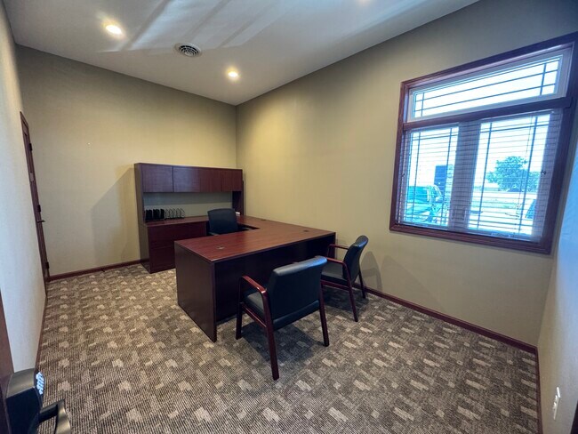 Foto del edificio - Hwy 20 Plaza (102 E Hwy 20, Stuart)