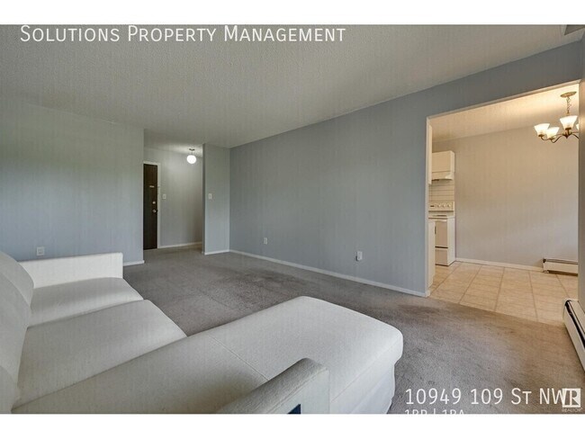 Photo du bâtiment - Bright and Spacious 1 Bedroom Unit