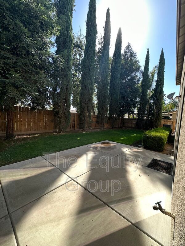 Foto del edificio - 3111 W Harold Ct