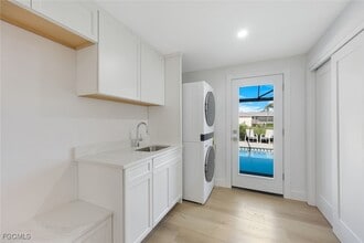 Building Photo - 707 Durion Ct