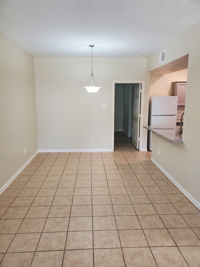 Living/ Dining Room - 3725 Amos St