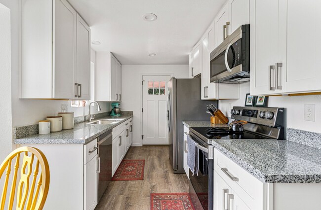 Foto del edificio - 6424 W 76th Pl