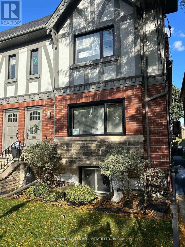 Building Photo - 99 Braemar Ave