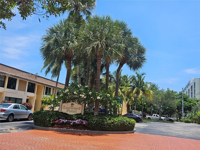 Foto del edificio - 16446 NE 27th Pl