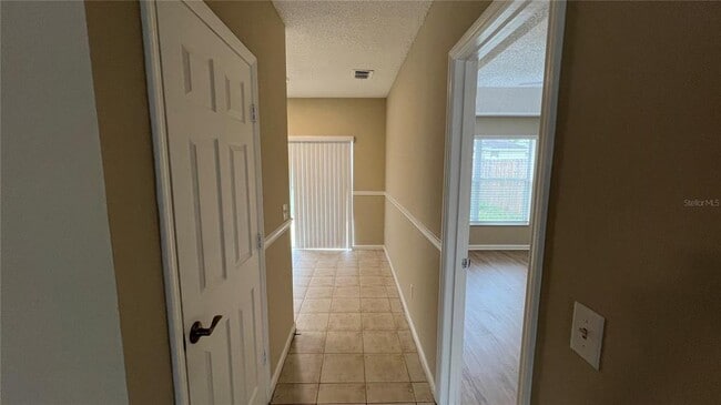 Building Photo - 2511 Woods Edge Cir