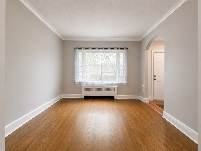Building Photo - 257 Niagara St