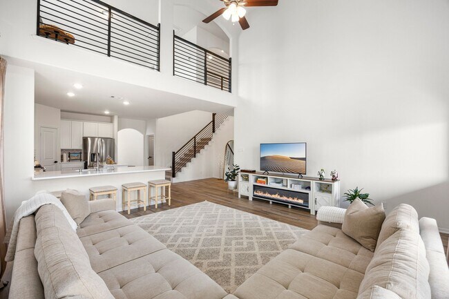 Foto del edificio - 2487 Solaris Bnd Dr