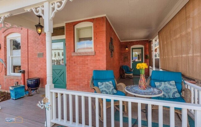 Foto del edificio - Beautiful 2B/2.5B Historic Home on Pearl Street