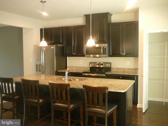 Foto del edificio - 2614 Wheatland Station Way