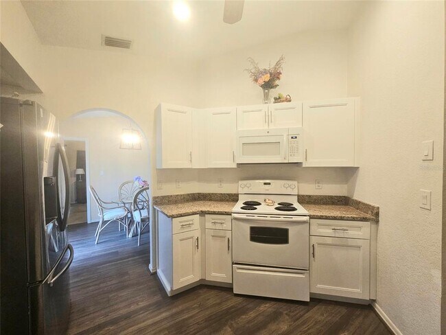 Foto del edificio - 1011 Tropical Ave NW