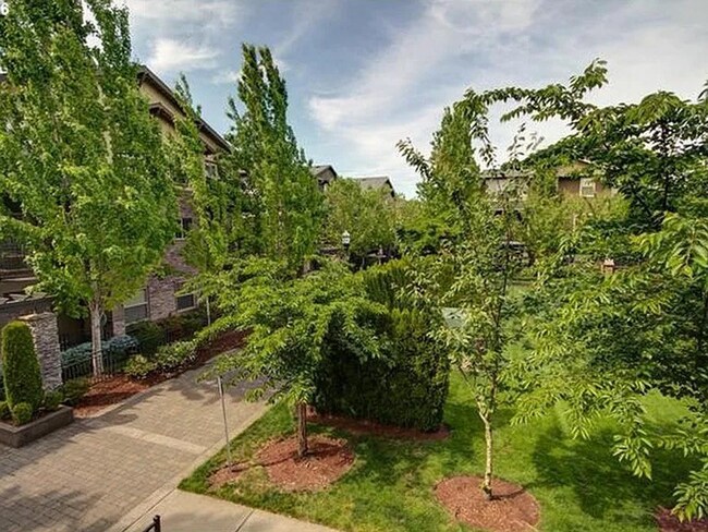 Foto del edificio - 3 Bedroom 2.5 bath Home with Water/ Sewer,...