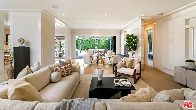 Foto del edificio - 720 Amalfi Dr