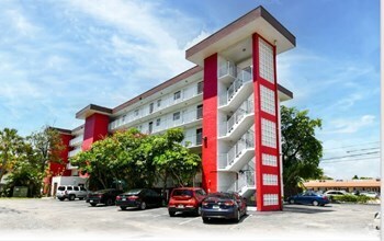 Building Photo - Ram Andrews Apartments