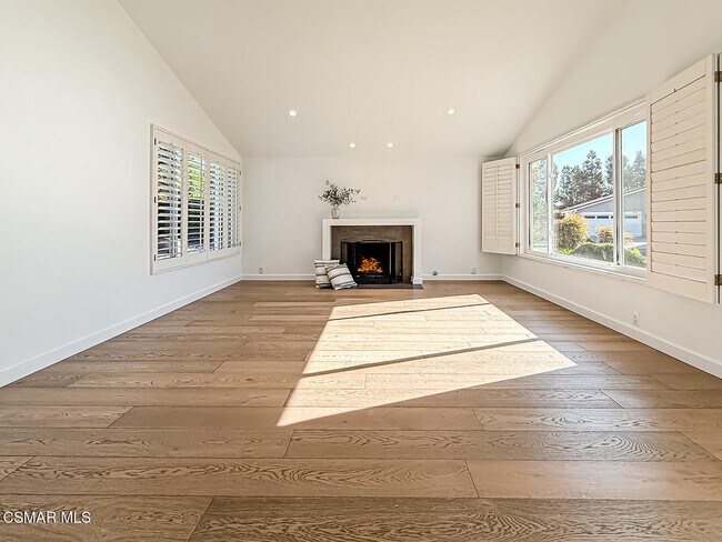 Foto del edificio - 1915 Woodside Dr