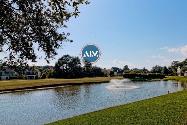 Foto del edificio - Charming First-Floor Condo with Pond Views at The Estate at Westbury