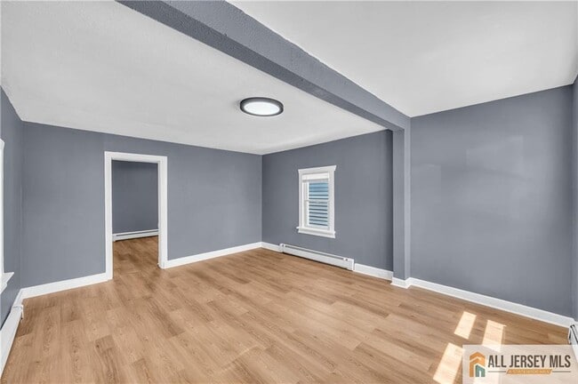 Foto del edificio - 51 Levinson Ave