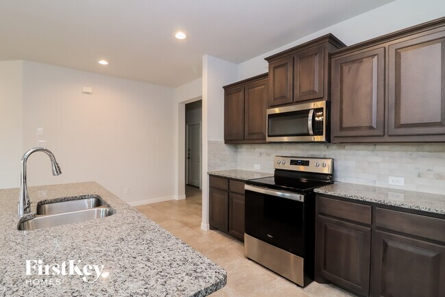 Building Photo - 131 Wagon Mound Dr