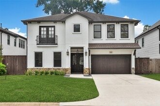 Building Photo - 1719 Latexo Dr