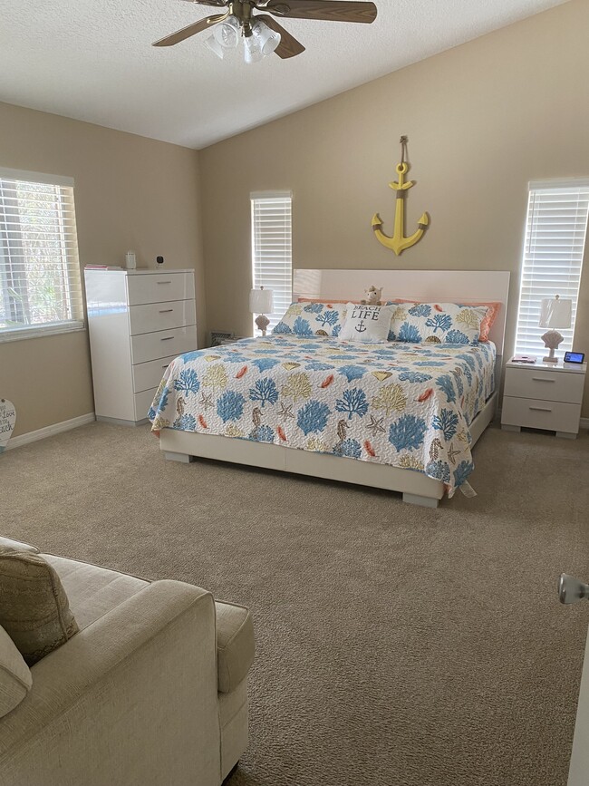 Building Photo - 2195 W Tall Oaks Dr