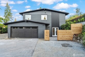 Building Photo - 2539 128th Ave SE