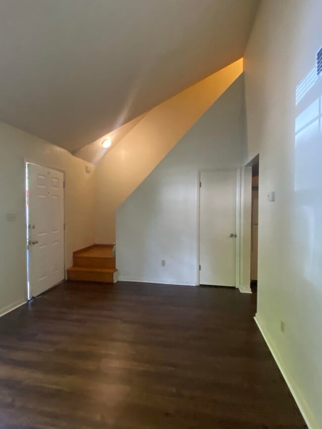 Building Photo - 2623 Windy Ridge Dr