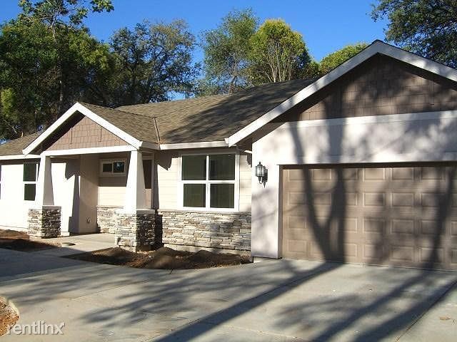 Building Photo - 3 br, 2 bath House - 1393 Live Oak Ln