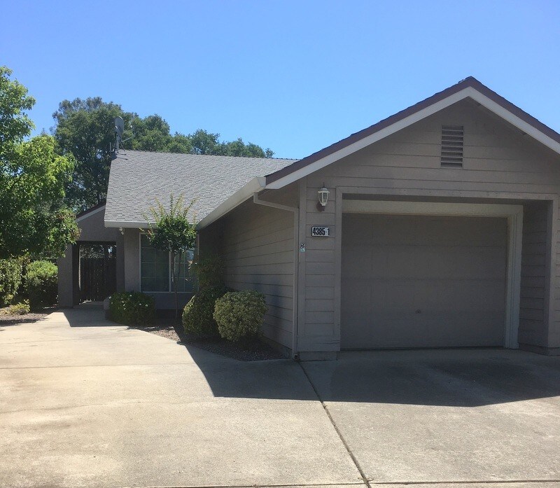 Primary Photo - 4385 Lynbrook Loop