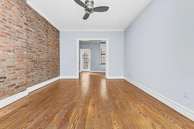 Building Photo - 221 E 23rd St